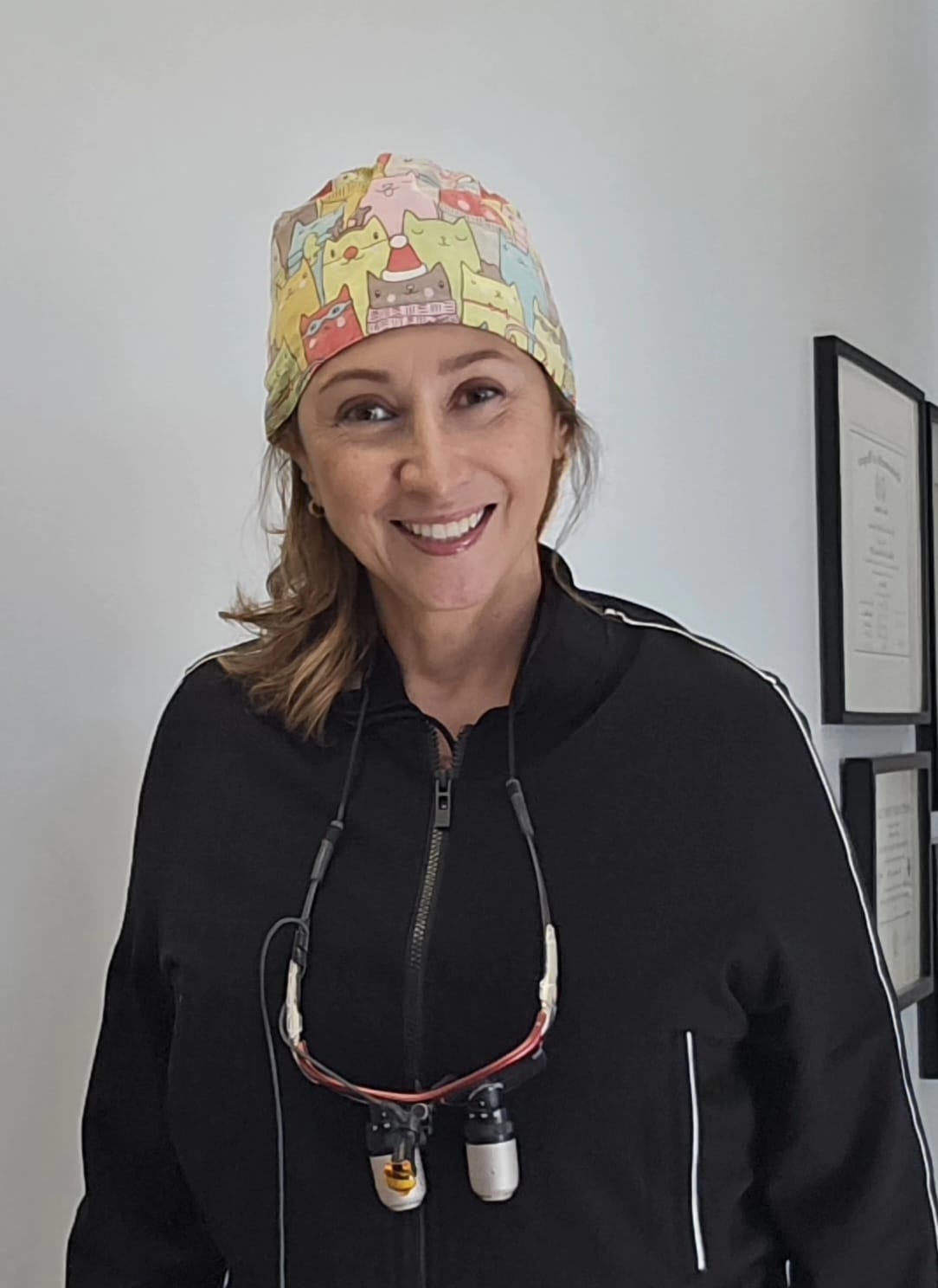 Clear dental aligning trays